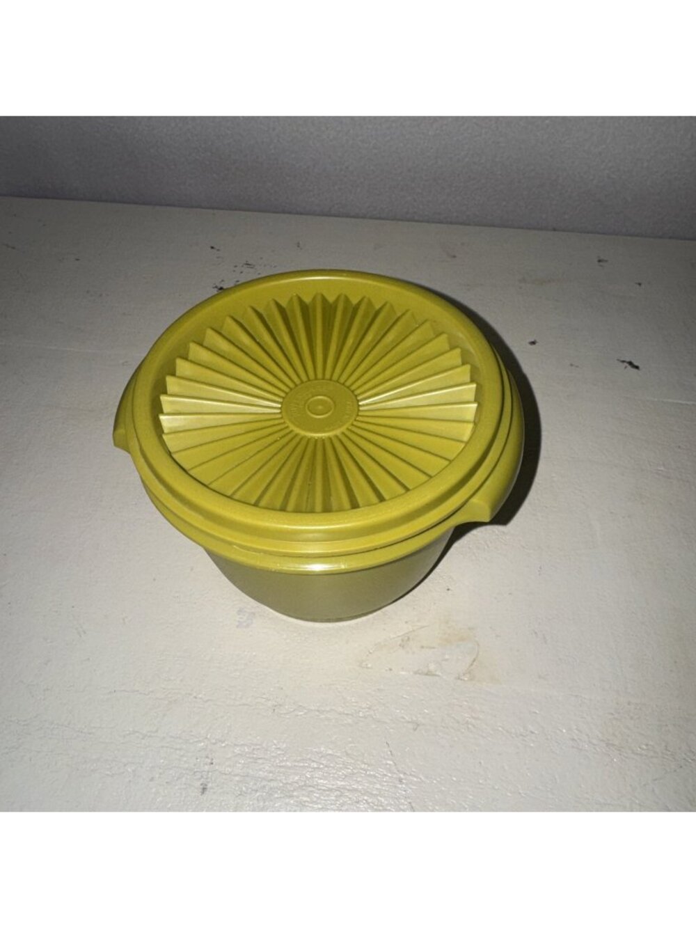 Vintage Tupperware Servalier Harvest Olive Green Sunburst Set 886-9 & 812-58